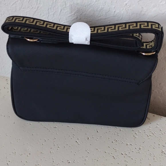 Versace parfums crossbody purse and clip-on - Picture 8 of 16